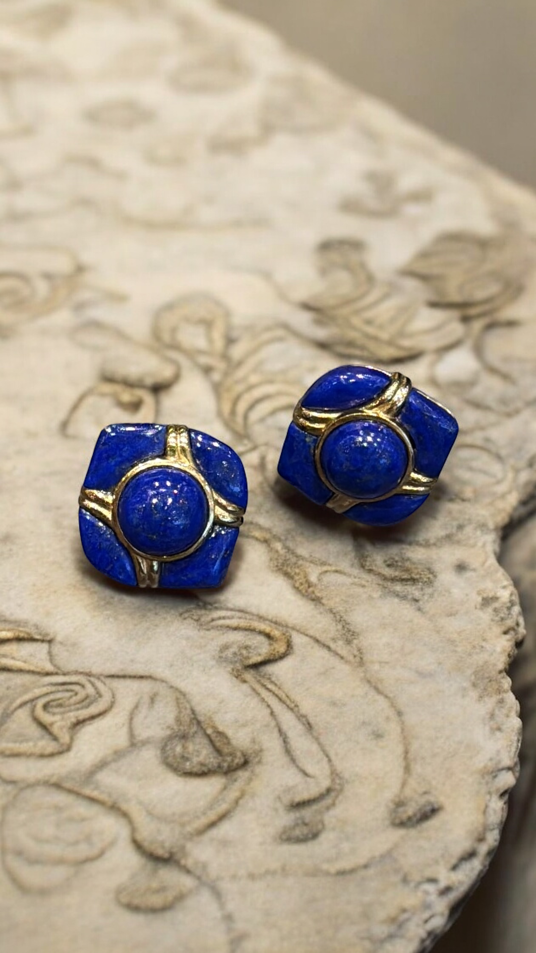 Imperial Seal ボーダーレス Imperial Seal Studs – Maia Gems