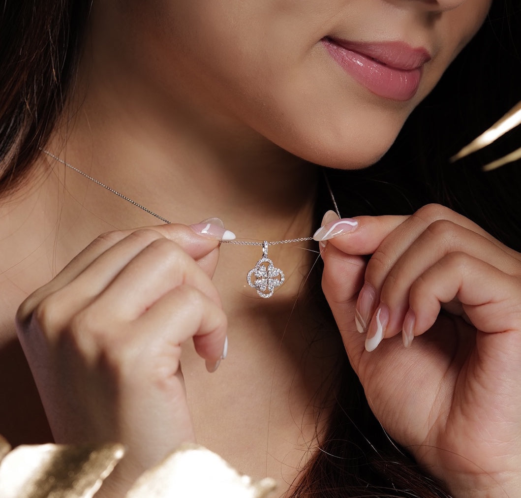 Daybreak Clover Pendant - Van Cleef Necklace